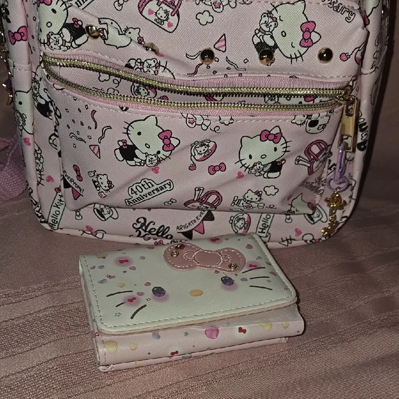 Hello Kitty Pink Backpack and Wallet - Picture 11 of 16